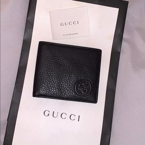 New, interlocking G, Gucci bi-fold men’s wallet